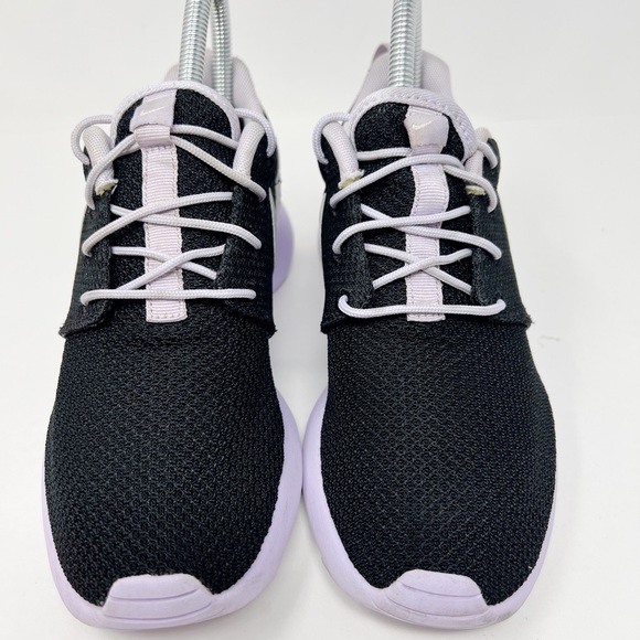 Nike Roshe Run ID 616841-993 Women's Purple Black Running Shoes Size 5 Fast Ship - Picture 2 of 7